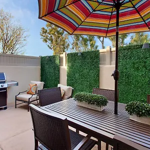 Doorstep To Disneyland Holiday home Anaheim
